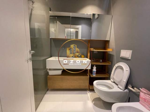 Tirane, jepet me qera apartament 2+1 Kati 3, 106 m² 650 Euro (RRUGA E KAVAJES)
