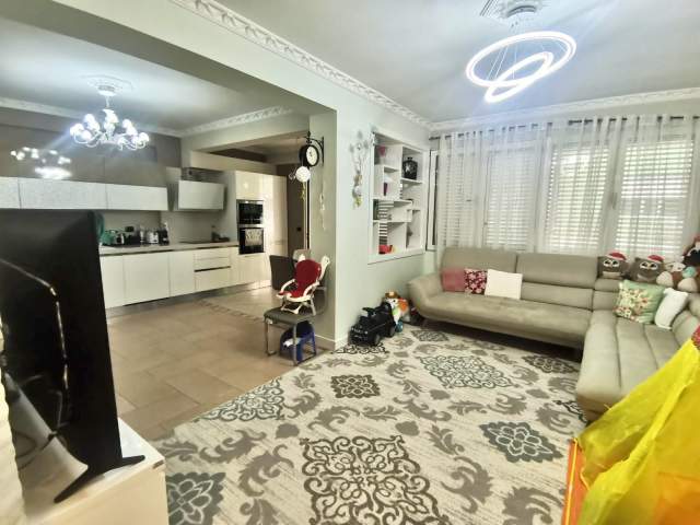 Tirane, shes apartament duplex 2+1+A+BLK Kati 3, 146 m² 365000 Euro (Rr. Pjeter Bogdani - BLLOK)