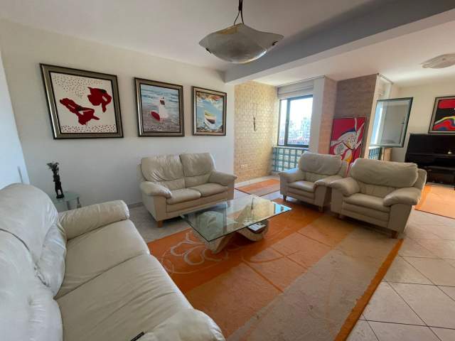 Tirane, shitet apartament 3+1+BLK 160 m² 1.650 Euro/m2 (Stacioni i Trenit ,Kompleksi Usluga)
