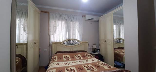 Tirane, jepet me qera apartament 2+1 450 Euro