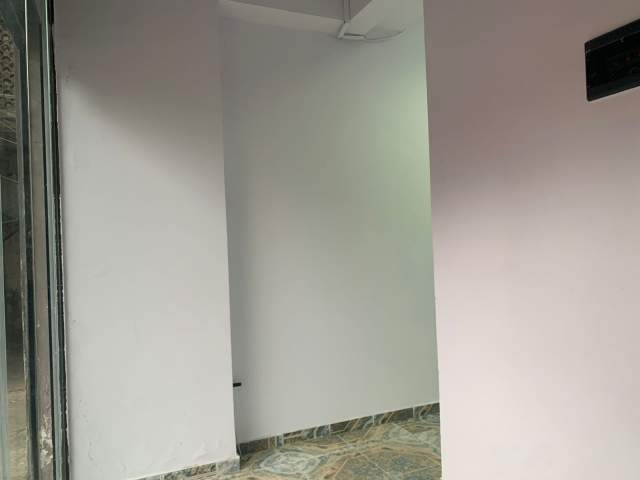 Tirane, jepet me qera dyqan Kati 0, 18 m² 35.000 Leke (Bardhyl)