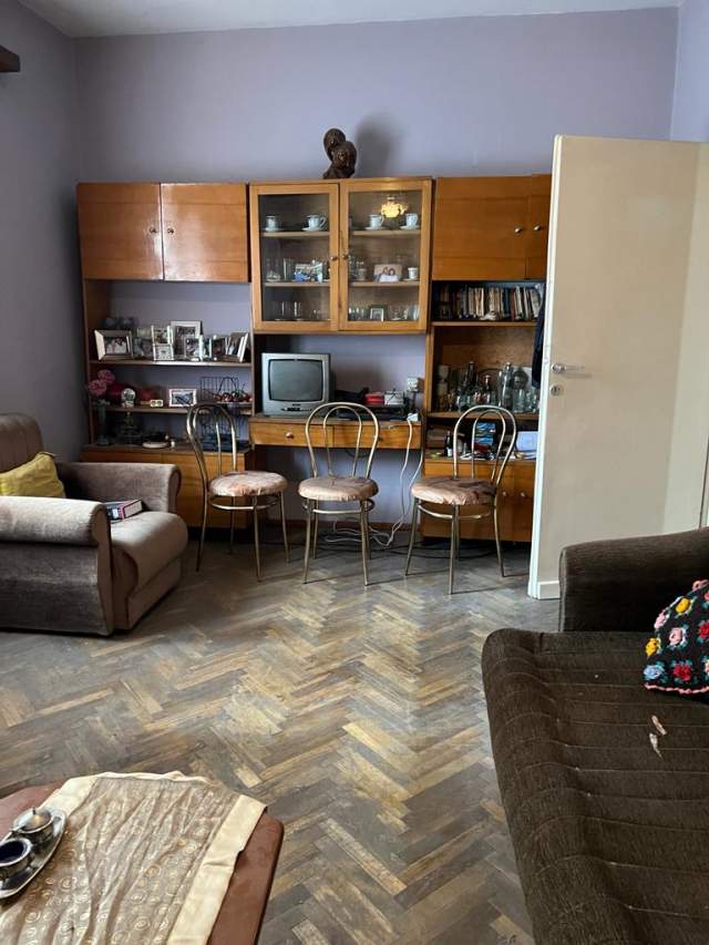 Tirane, shitet apartament 1+1 Kati 4, 56 m² 128.000 Euro (Myslym shyr Perball Drejtoris Se POlicis)