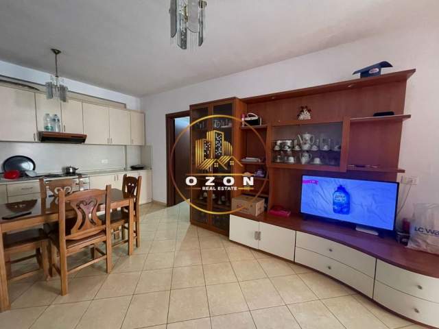 Tirane, shitet apartament 1+1 Kati 3, 85 m² 85.000 Euro (YZBERISHT)