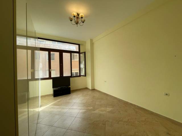 Tirane, jepet me qera apartament 2+1+BLK Kati 2, 75 m² 500 Euro