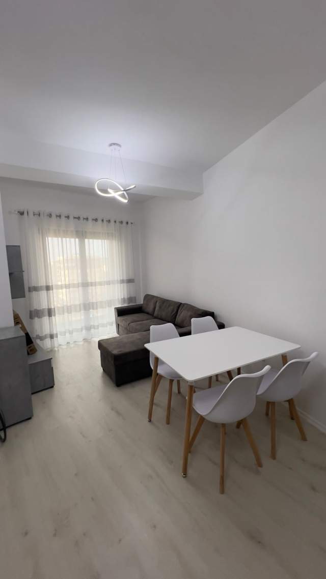 Tirane, jepet me qera 2+1+BLK Kati 2, 85 m² 450 Euro