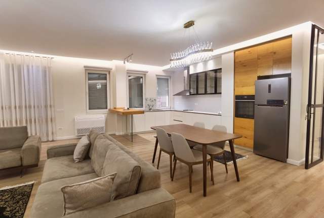 Tirane, jepet me qera apartament 3+1 Kati 2, 1.500 Euro