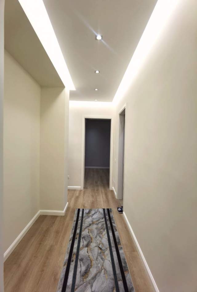 Tirane, jepet me qera apartament 3+1 Kati 2, 1.500 Euro