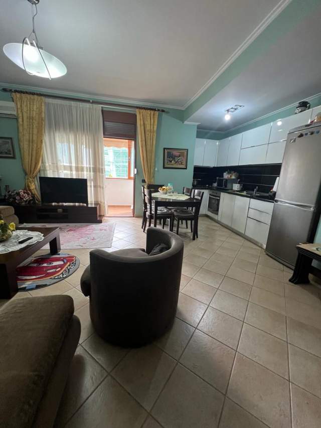 Tirane, shitet 2+1+A+BLK Kati 8, 105 m² 238.000 Euro