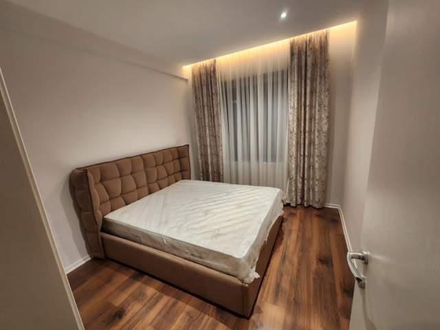 Tirane, jepet me qera apartament 1+1+BLK Kati 3, 60 m² 450 Euro (Rruga e Barrikadave)