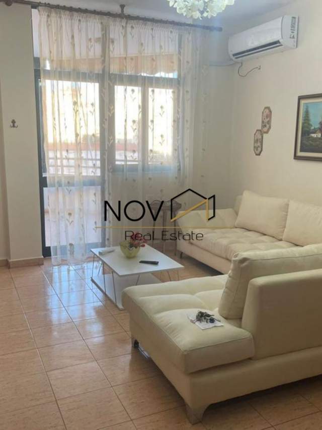 Tirane, jepet me qera apartament 2+1+BLK Kati 7, 106 m² 750 Euro (Bulevardi Zogu I)
