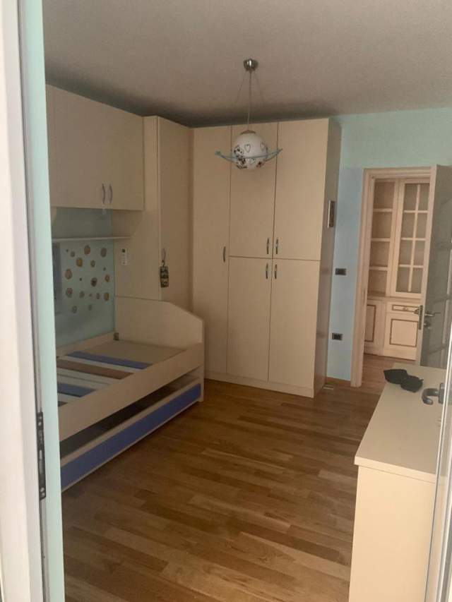 Tirane, shitet apartament 3+1+A+BLK Kati 2, 133 m² 197.000 Euro (Bar Queen)