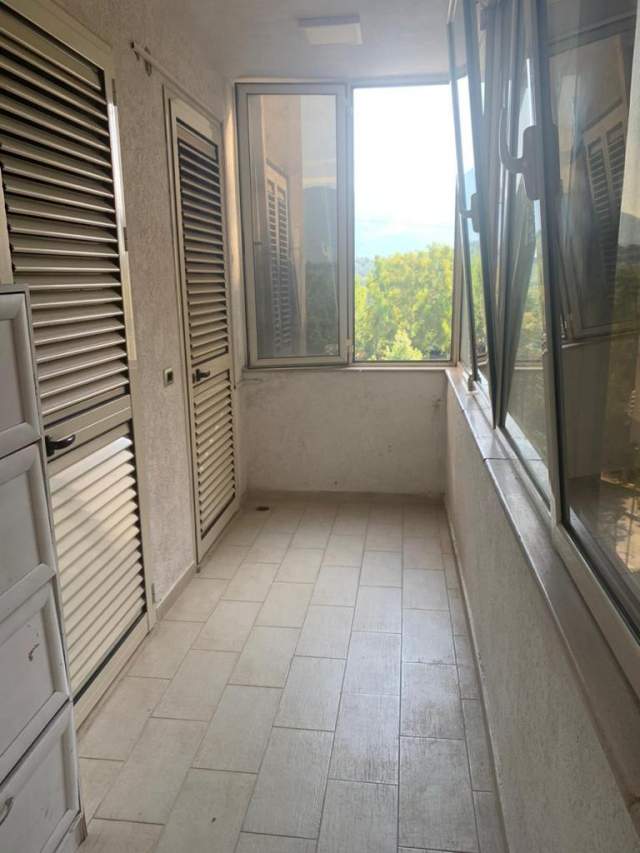 Tirane, shitet apartament 3+1+A+BLK Kati 2, 133 m² 197.000 Euro (Bar Queen)