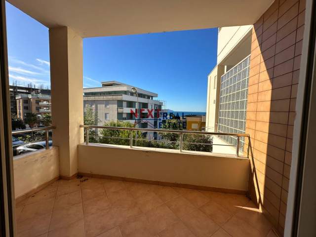 Lungomare, jepet me qera apartament 1+1+BLK Kati 2, 97 m² 30.000 Leke (Uje i Ftohte)