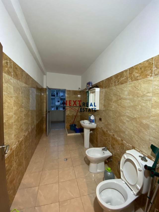 Lungomare, jepet me qera apartament 2+1+A+BLK Kati 6, 400 Euro (Tek ish kombinati)
