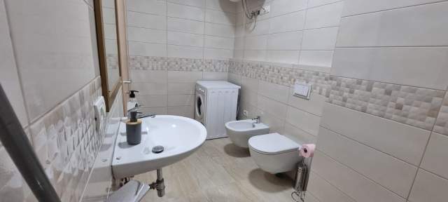 Tirane, jepet me qera apartament 2+1+BLK Kati 4, 100 m² 720 Euro (Rruga Don Bosko)