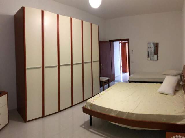 Tirane, shitet bar-resorant Kati 0, 306 m² 500.000 Euro (Rr. e Pezes)