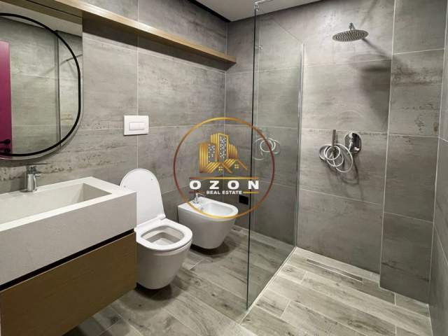 Tirane, jepet me qera apartament 2+1 Kati 2, 118 m² 1.500 Euro (Rezidenca Sofi, Lundër)