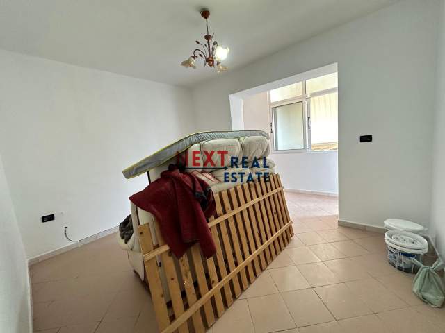 Vlore, jepet me qera apartament 3+1+BLK Kati 3, 97 m² 30.000 Leke