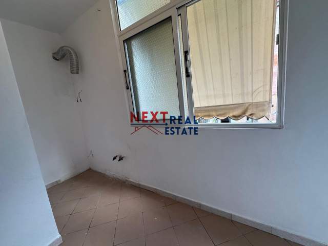 Vlore, jepet me qera apartament 3+1+BLK Kati 3, 97 m² 30.000 Leke