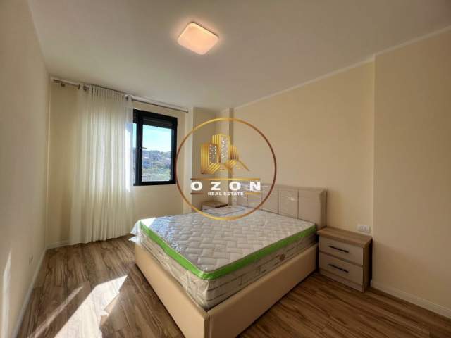 Tirane, jepet me qera apartament 2+1 Kati 2, 133 m² 900 Euro (LIQENI I THATE)