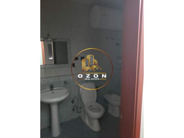 Tirane, jepet me qera apartament 2+1 Kati 6, 125 m² 47.500 Leke (Laprak)