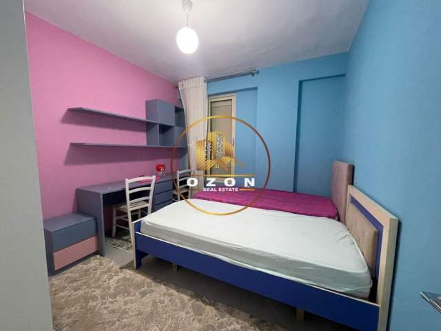 Tirane, jepet me qera apartament 2+1 Kati 4, 104 m² 400 Euro (FRESK)