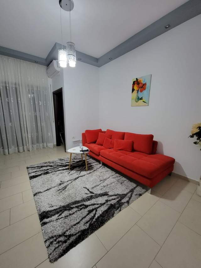 Tirane, jepet me qera 3+1+A Kati 2, 115 m² 500