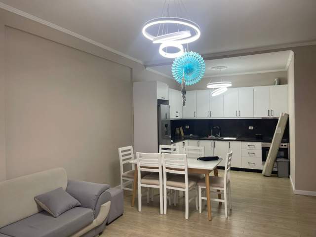 Tirane, jepet me qera apartament 2+1+BLK Kati 3, 120 m² 700 Euro (Rruga e Kavajes, Perballe Deliorgjit)