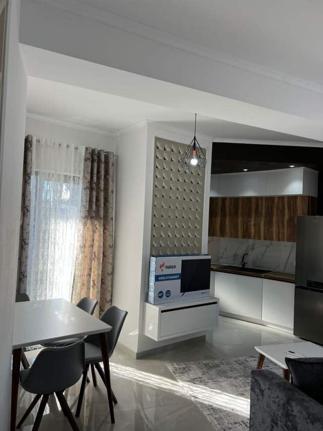 Tirane, jepet me qera apartament 2+1+BLK Kati 8, 100 m² 600 Euro (Rruga Teodor Keko, Astir)