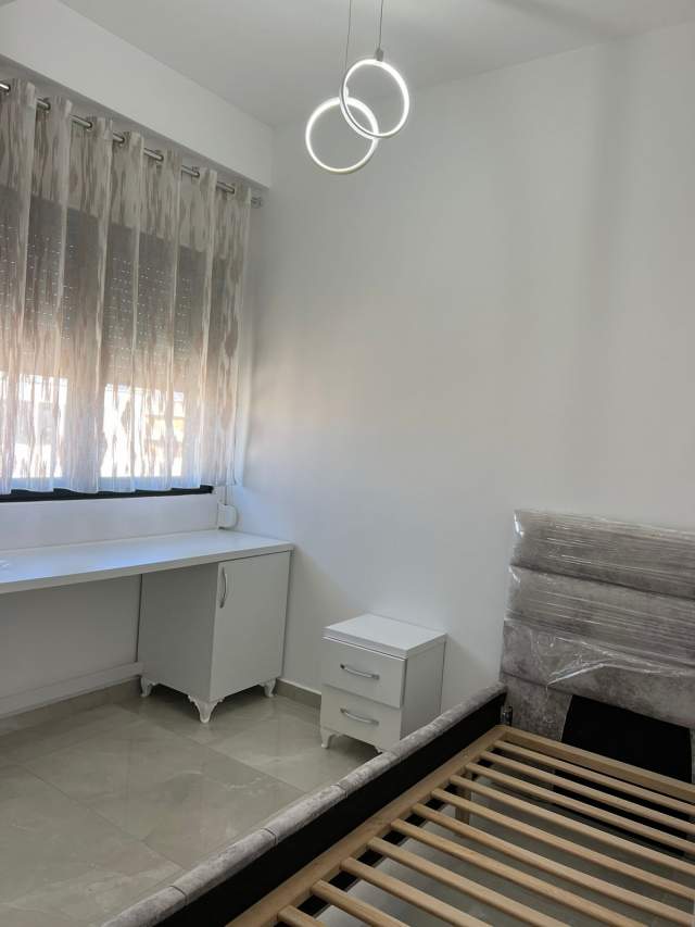 Tirane, jepet me qera apartament 2+1+BLK Kati 8, 100 m² 600 Euro (Rruga Teodor Keko, Astir)