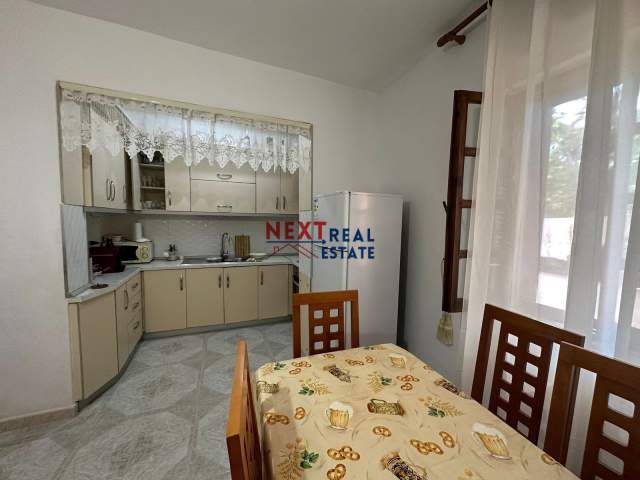 Vlore, shitet shtepi 2+1+A+BLK Kati 0, 230 m² 230.000 Euro (Ngjitur me Drejtorine e Policise, Vlore)