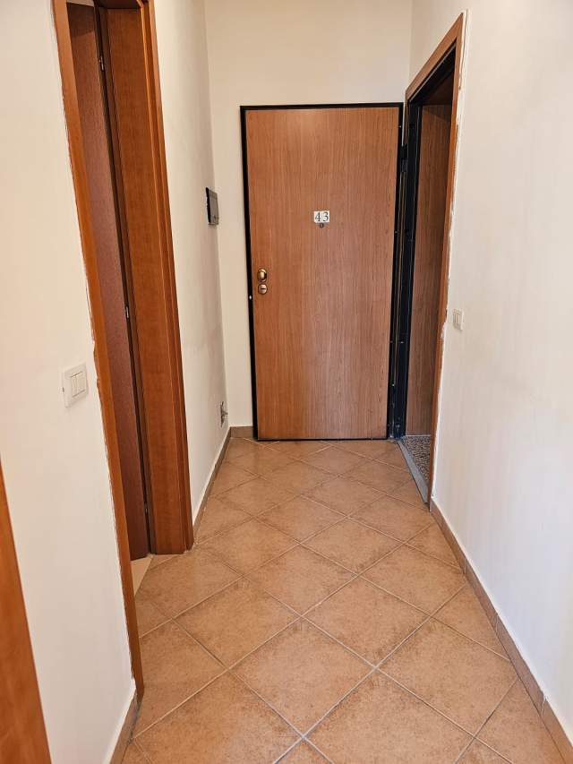 Tirane, shitet apartament 2+1+BLK Kati 12, 80 m² 142.000 Euro (Rruga e kavajes)
