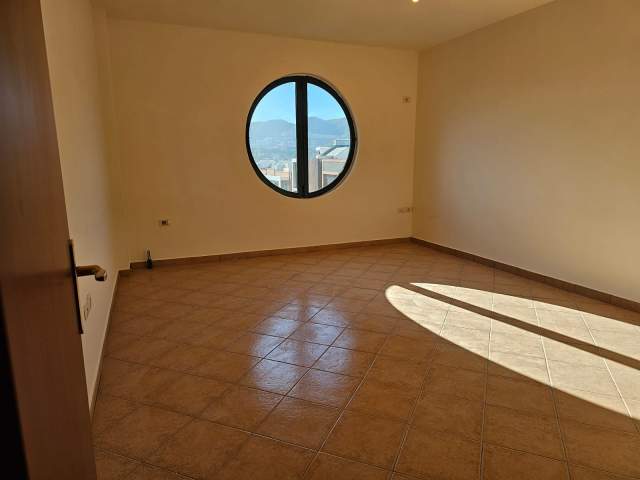 Tirane, shitet apartament 2+1+BLK Kati 12, 80 m² 142.000 Euro (Rruga e kavajes)