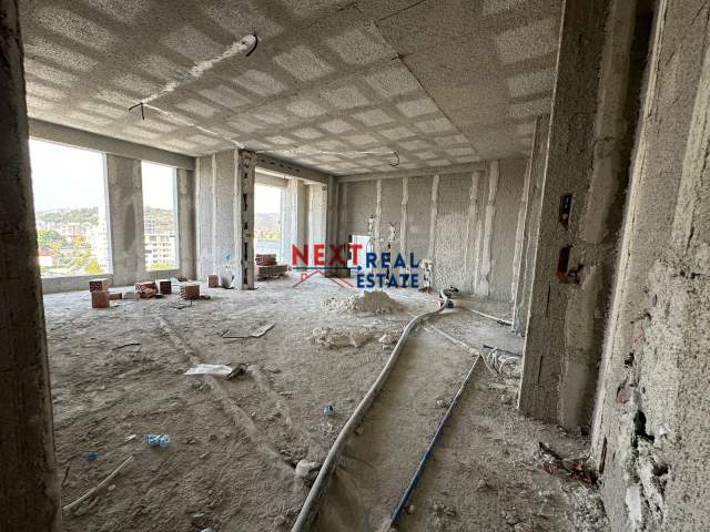 Vlore, shitet apartament Kati 8, 115 m² 172.500 Euro (Sheshi I Flamurit, Vlore)