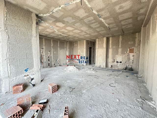 Vlore, shitet apartament Kati 8, 115 m² 172.500 Euro (Sheshi I Flamurit, Vlore)