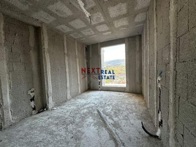 Vlore, shitet apartament Kati 8, 115 m² 172.500 Euro (Sheshi I Flamurit, Vlore)