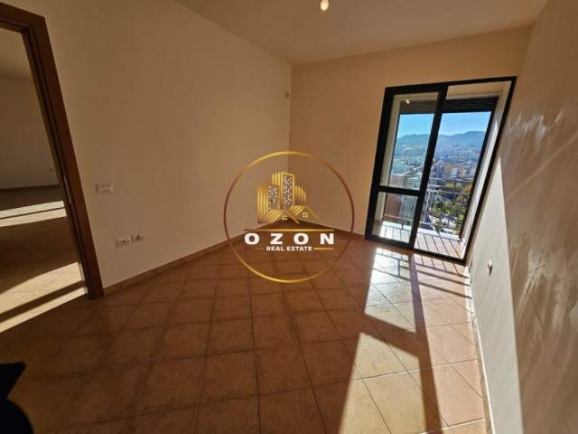 Tirane, shitet apartament 1+1 Kati 12, 79 m² 142.000  (Rruga e Kavajes)