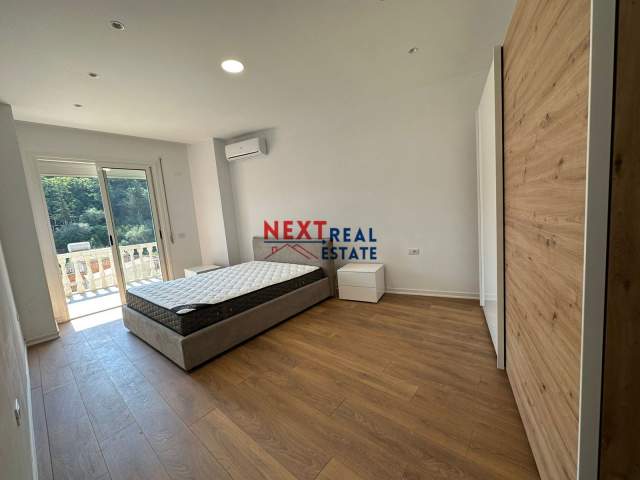 Vlore, shitet apartament 2+1+A+BLK Kati 4, 128 m² 154.356 Euro (Sheshi I Flamurit, Vlore)