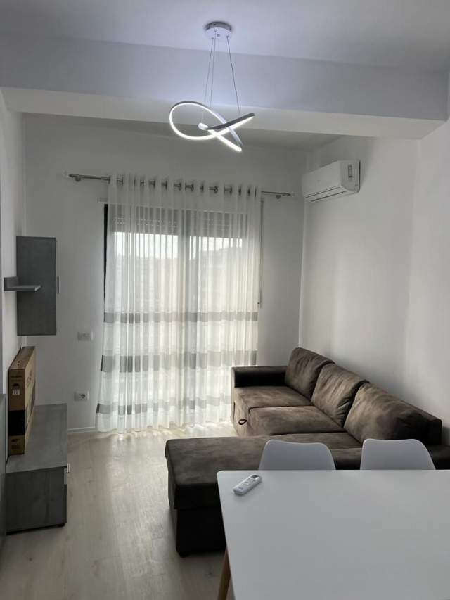 Tirane, jepet me qera apartament 2+1+BLK Kati 5, 90 m² 50.000 Leke (Astir, prane 2 rrotondove)