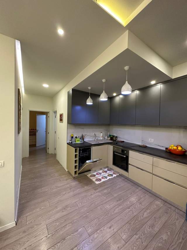 Tirane, jepet me qera apartament 2+1+A+BLK Kati 4, 100 m² 500 Euro (5 Maji)