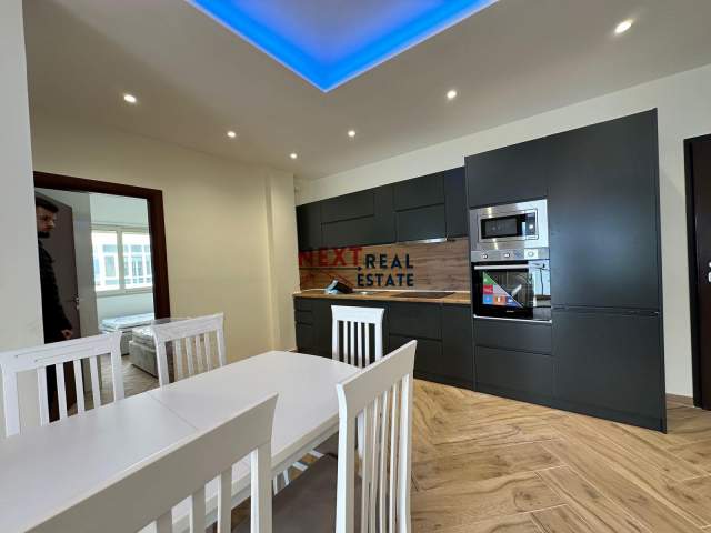Lungomare, jepet me qera apartament Kati 4, 90 m² 600 Euro (Tek Hotel Primavera, Lungomare, Vlore)