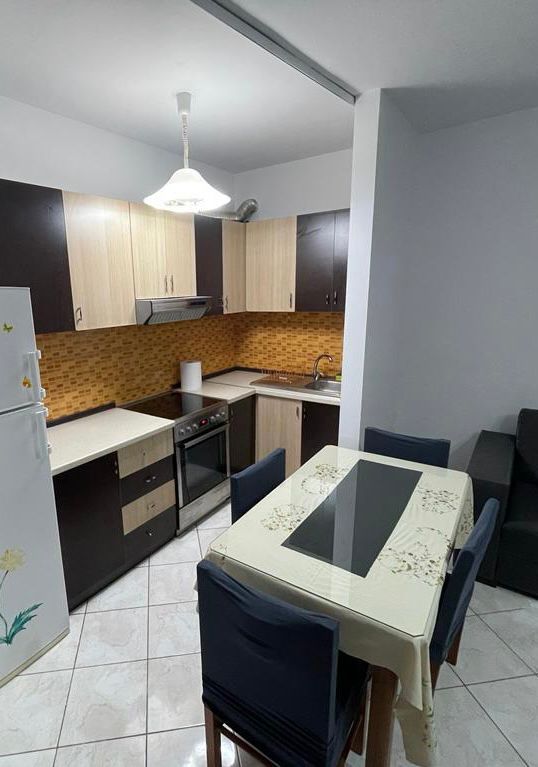 Shqiperi, shitet apartament 2+1+BLK Kati 4, 65 m² 400 Euro