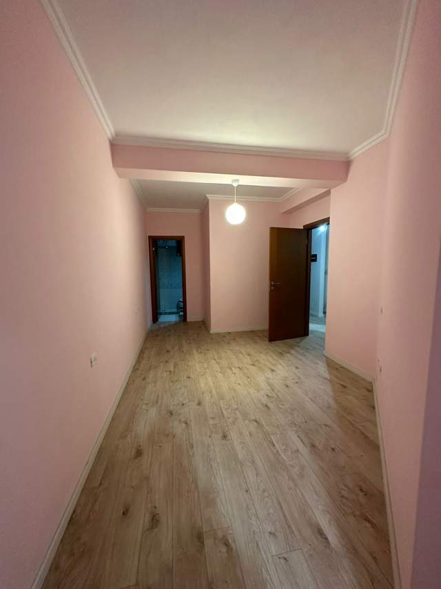 Tirane, jepet me qera apartament 2+1+BLK Kati 6, 100 m² 380 Euro (Rruga Bedri Karapici)