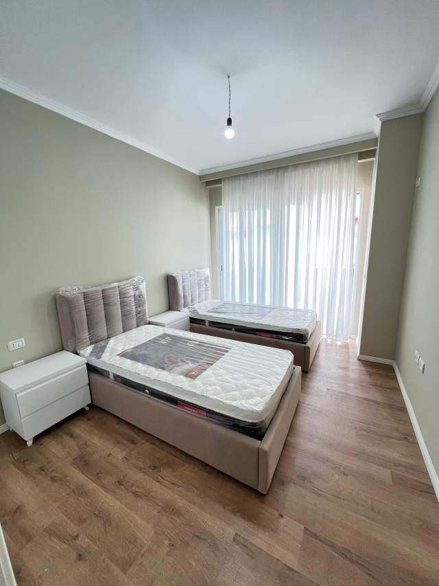 Tirane, jepet me qera apartament 2+1+BLK Kati 6, 400 Euro