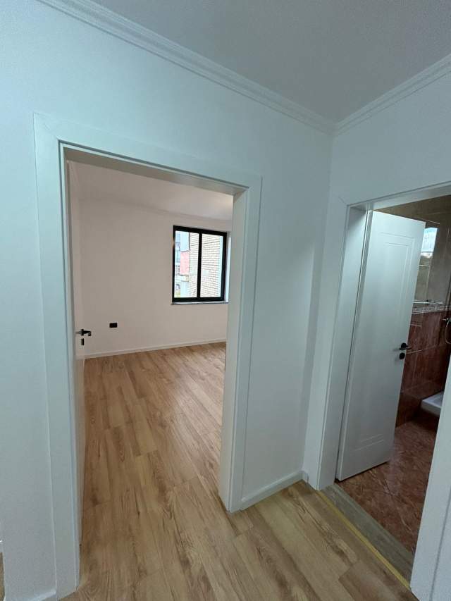 Tirane, shitet apartament 2+1+BLK Kati 4, 75 m² 138.000 Euro (21 Dhjetori, Rruga Muhamet Gjollesha)
