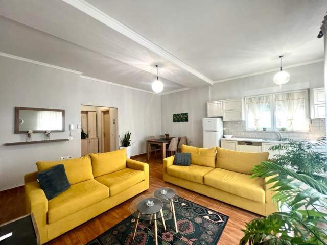 Tirane, ofert apartament 2+1+BLK Kati 5, 110 m² 800 Euro (Rruga Irfan Tomini)