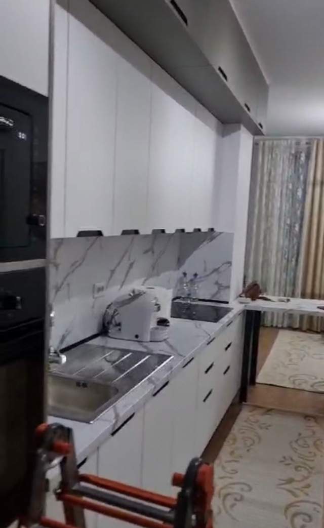 Tirane, jepet me qera apartament 1+1+BLK Kati 3, 70 m² 600 Euro (Rruga Qemal Stafa, Shkolla e Kuqe)