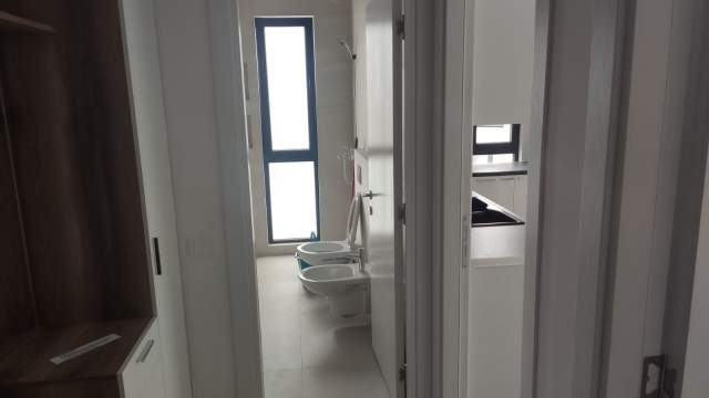 Tirane, jepet me qera apartament 1+1+BLK Kati 10, 71 m² 500 Euro (Farmacia 10, Kompleksi Arlis)