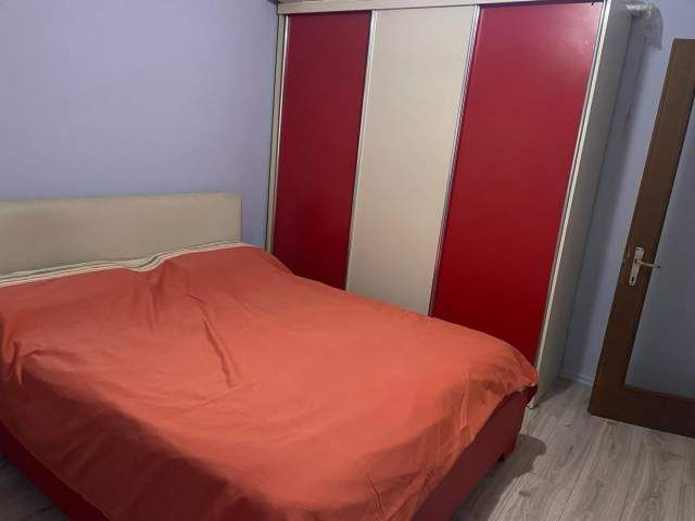 Tirane, jepet me qera apartament Kati 10, 57 m² 35.000 Leke (Rruga Xhanfize Keko)