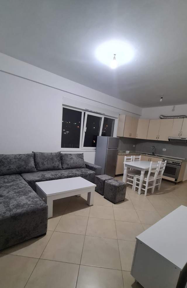 Tirane, jepet me qera apartament 2+1+BLK Kati 4, 91 m² 500 Euro (Kompleksi Fz Construction)